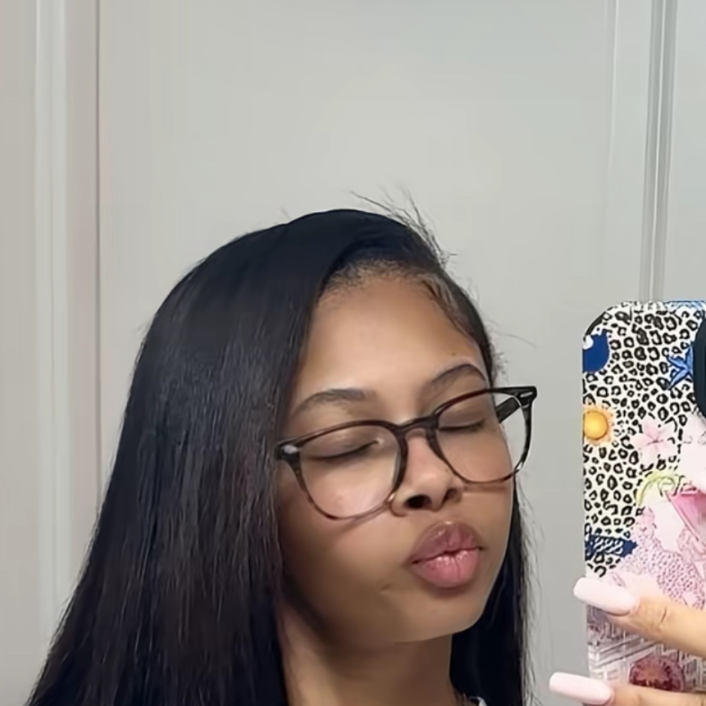 Meet your Posher, Zenobia